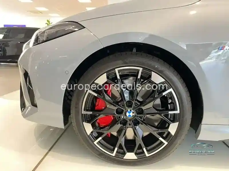 BMW M235