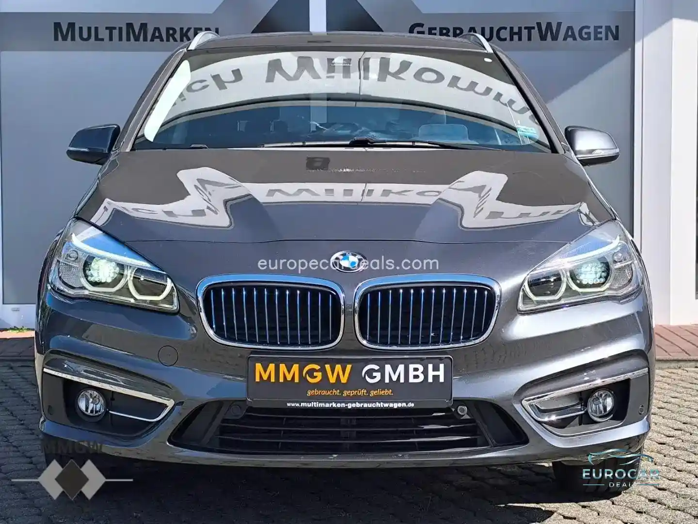 BMW 225