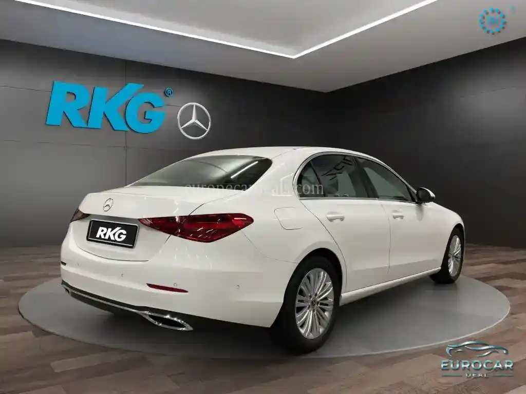 Mercedes-Benz C 180