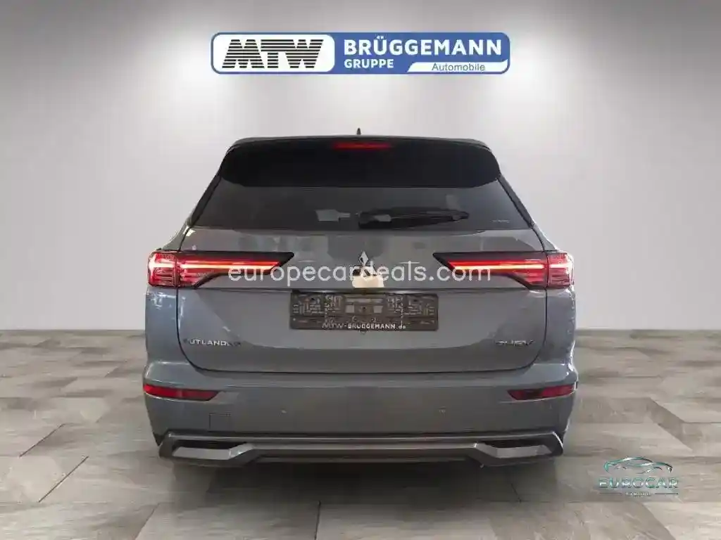 Mitsubishi Plug-in Hybrid Outlander