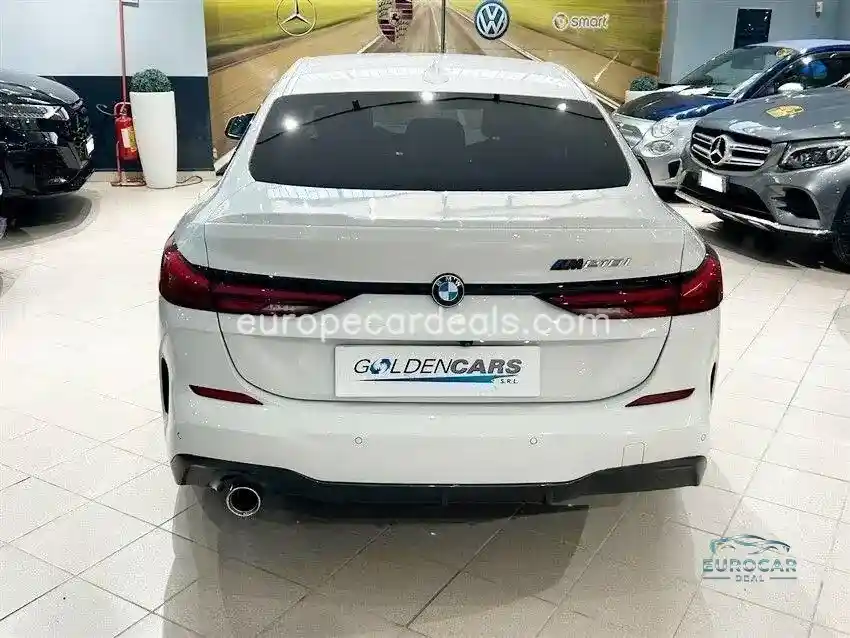 BMW 218