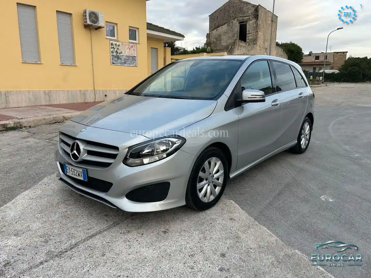 Mercedes-Benz B 180