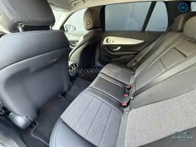 Mercedes-Benz E 400