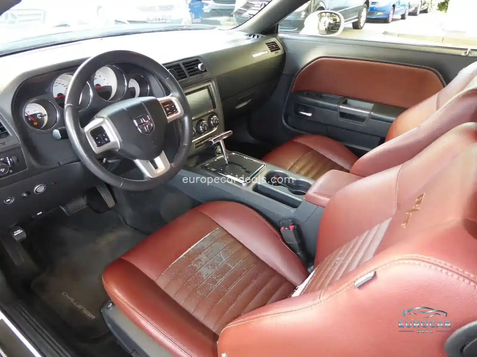 Dodge Challenger