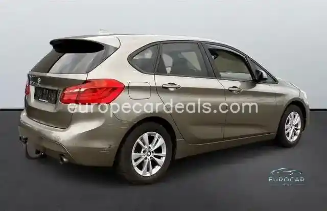 BMW 220