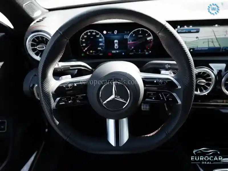Mercedes-Benz CLA 220