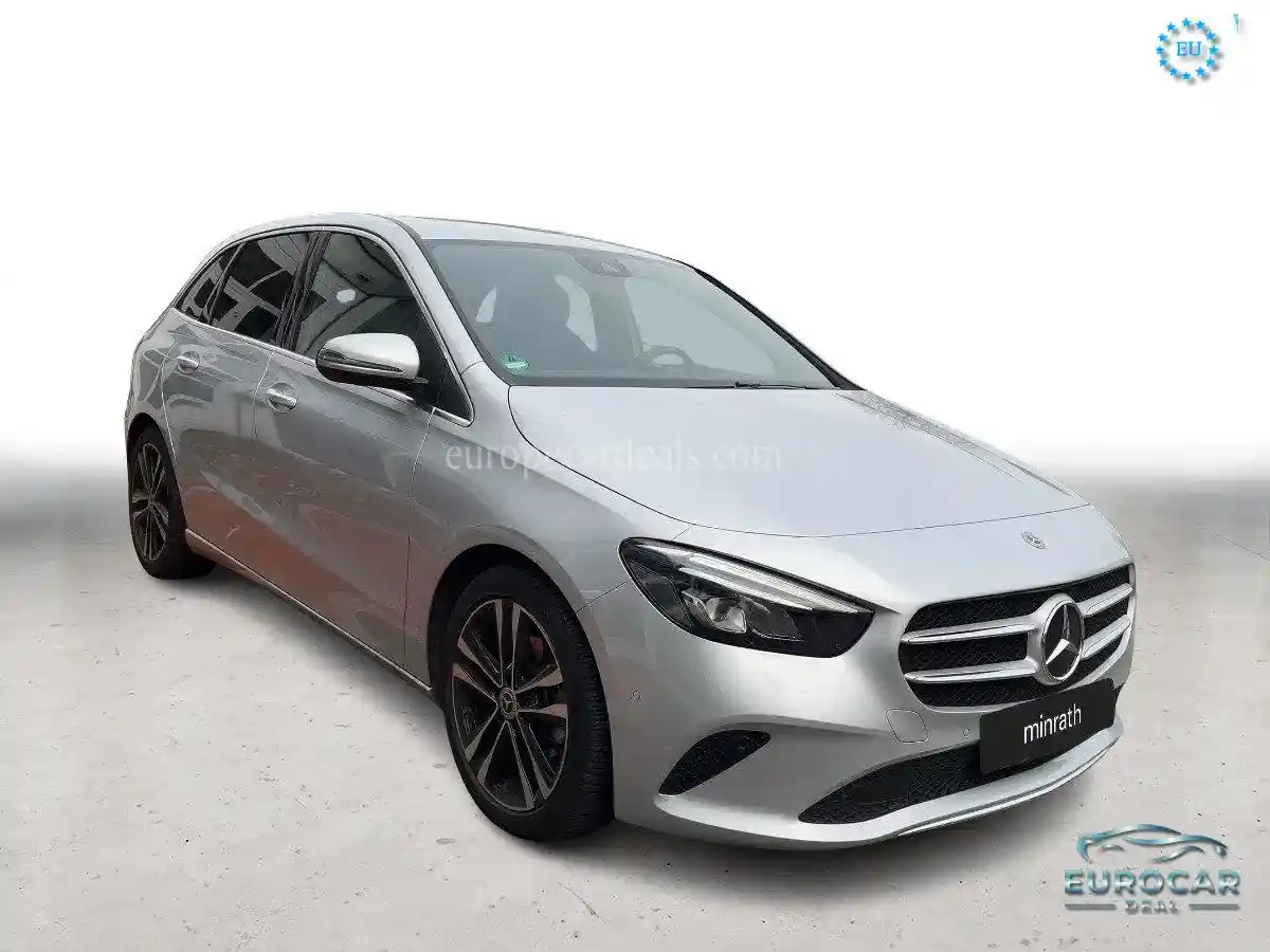 Mercedes-Benz B 180