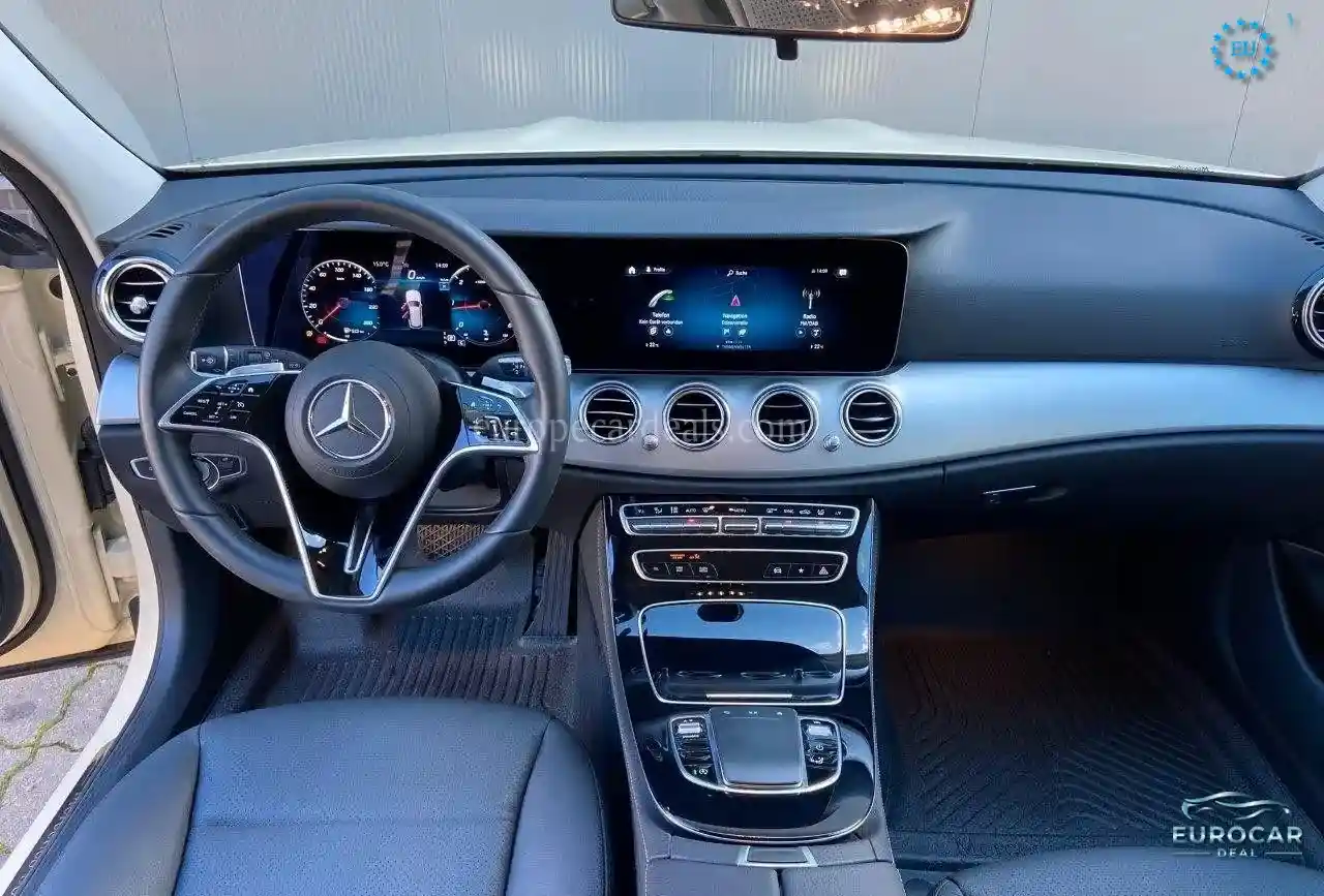 Mercedes-Benz E 200