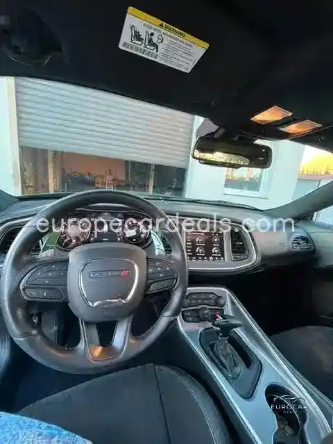 Dodge Challenger