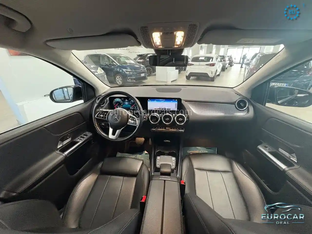 Mercedes-Benz B 180