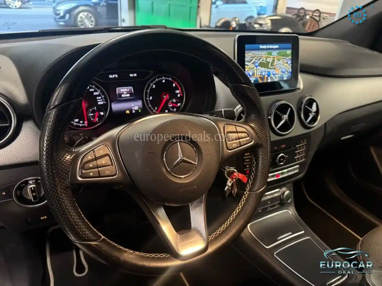 Mercedes-Benz B 200