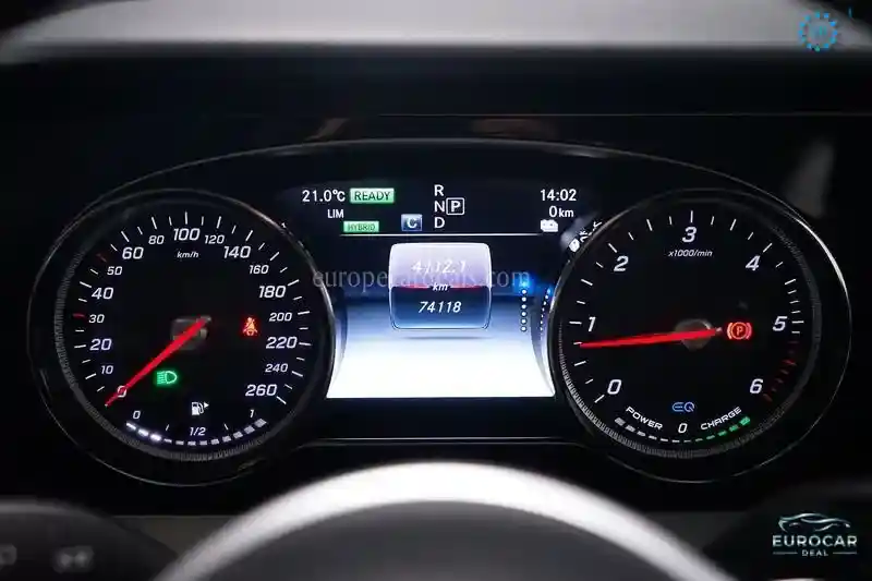 Mercedes-Benz E 300