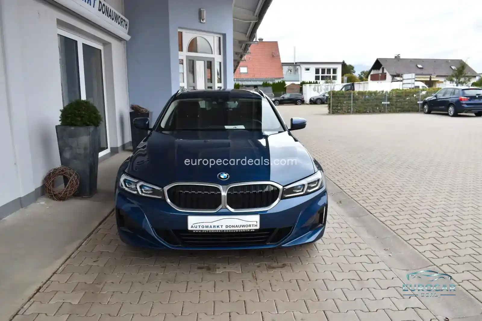 BMW 330