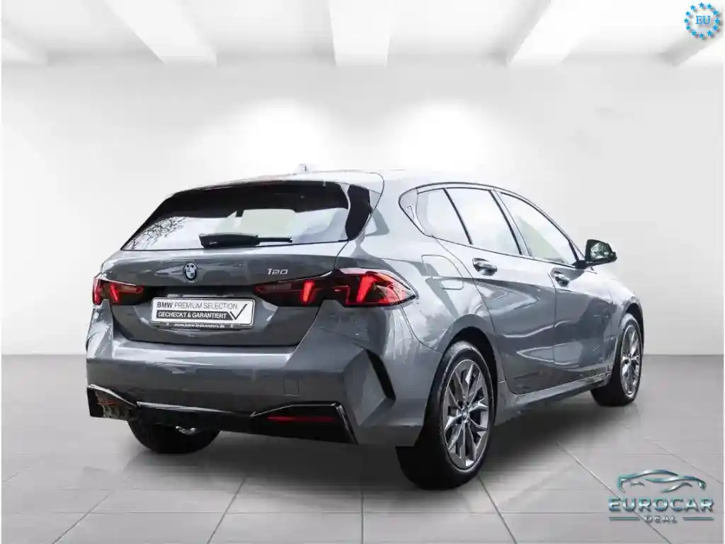 BMW 120