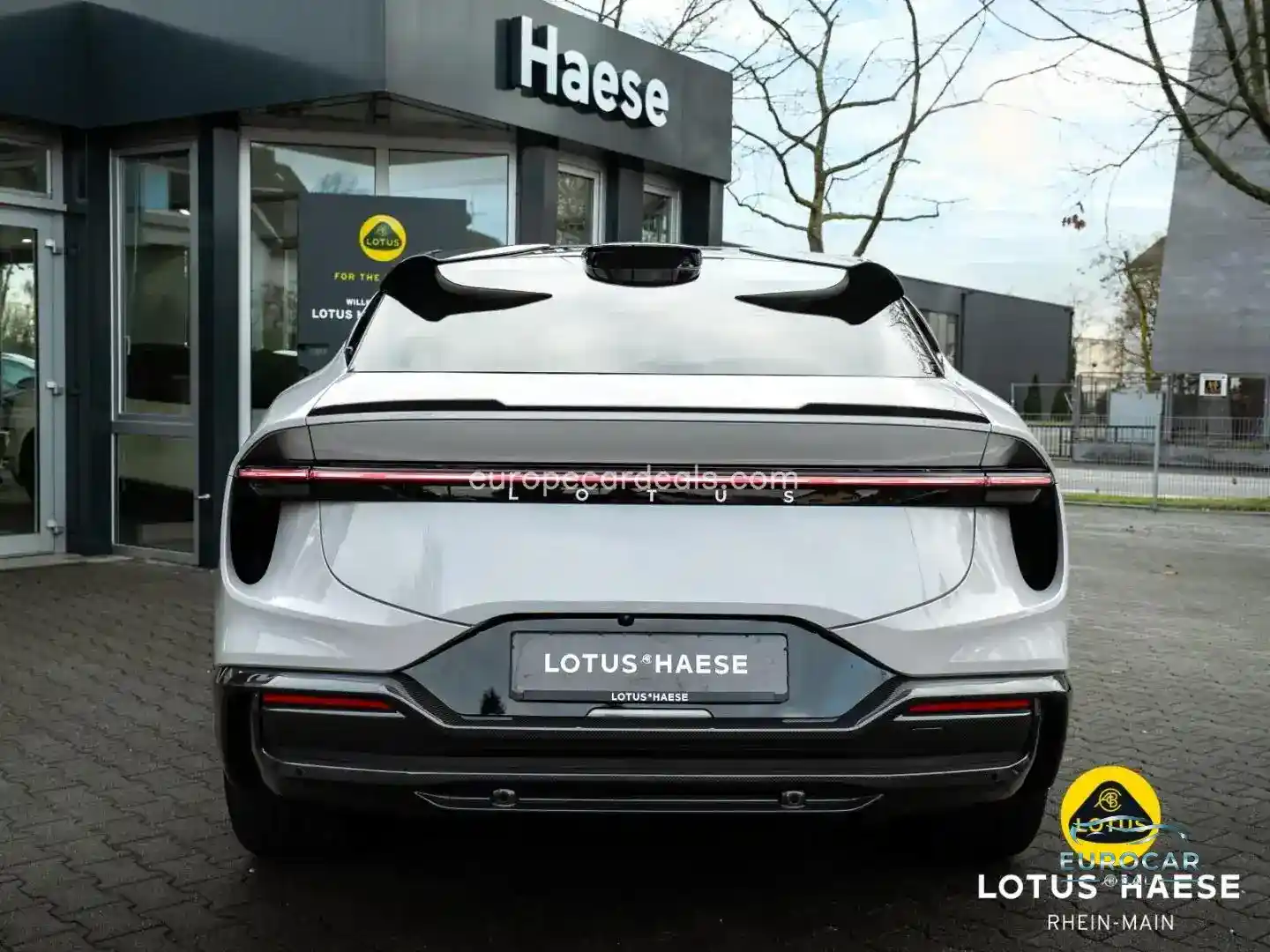 Lotus Eletre