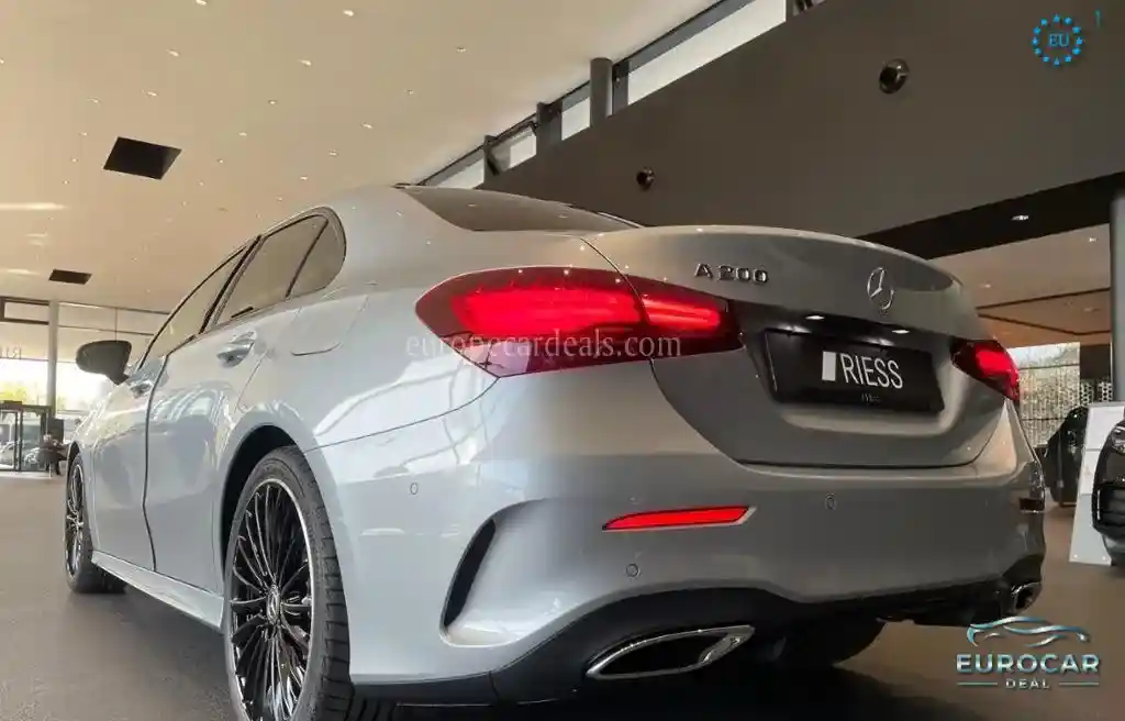 Mercedes-Benz A 200