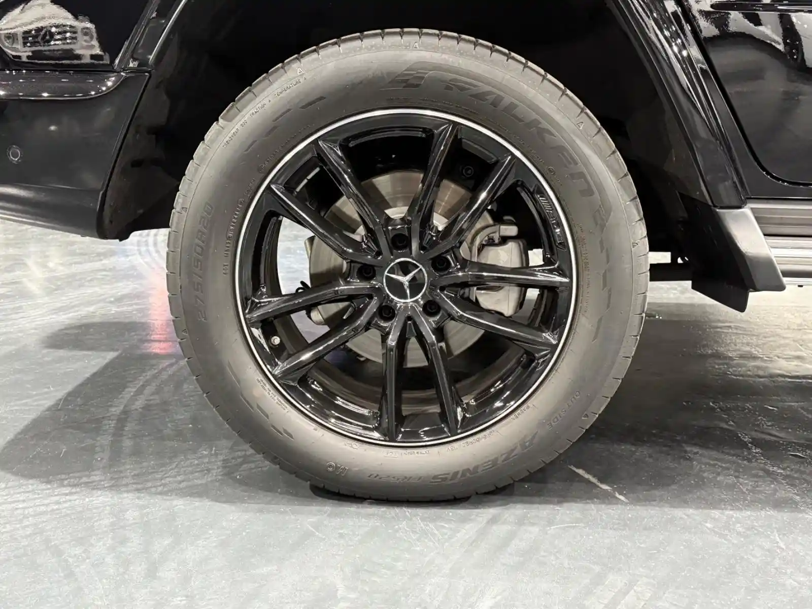 Mercedes-Benz G 500