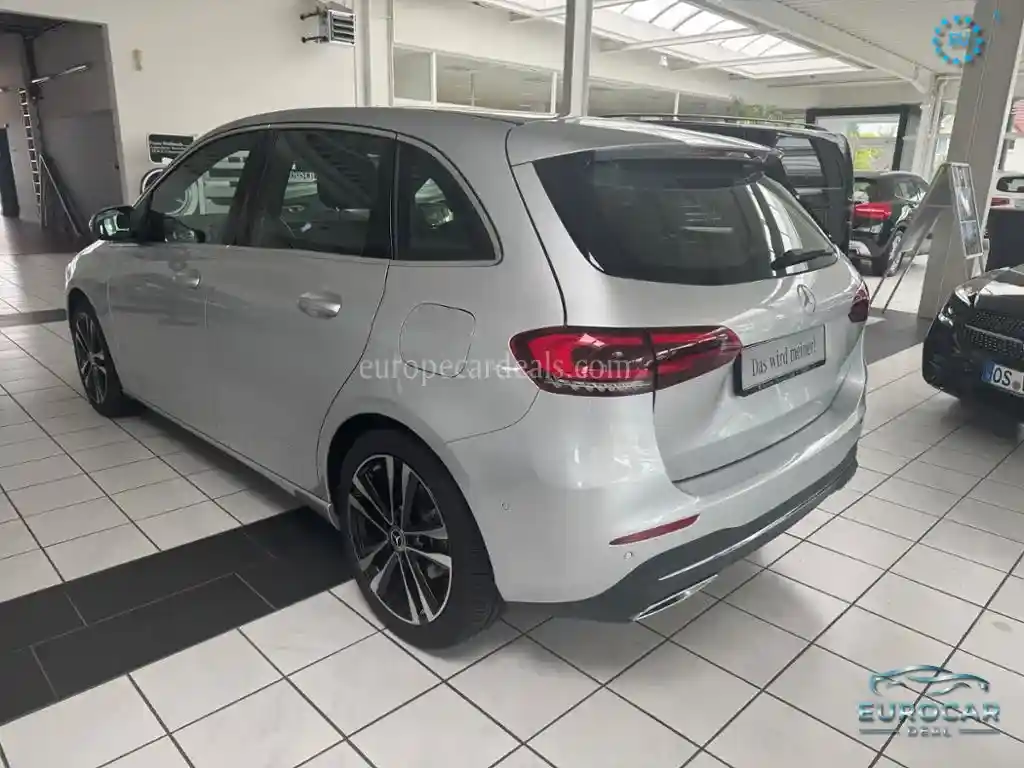 Mercedes-Benz B 200