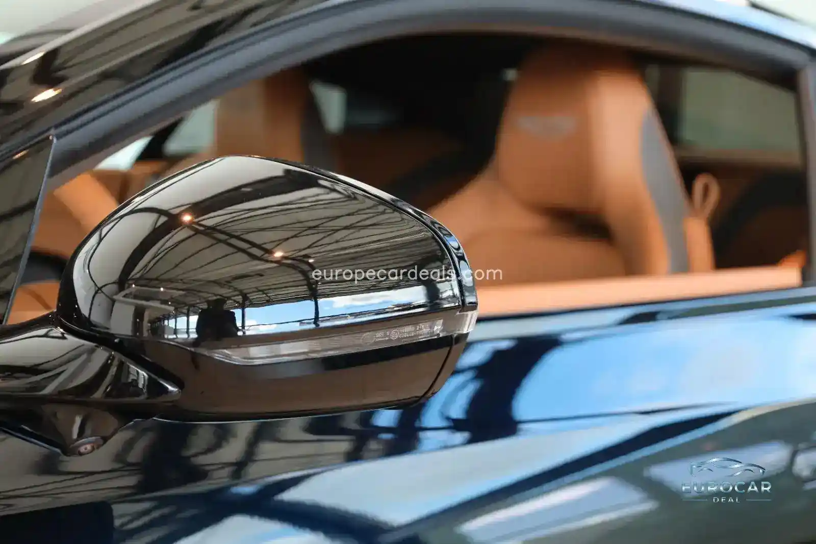 Aston Martin DB12