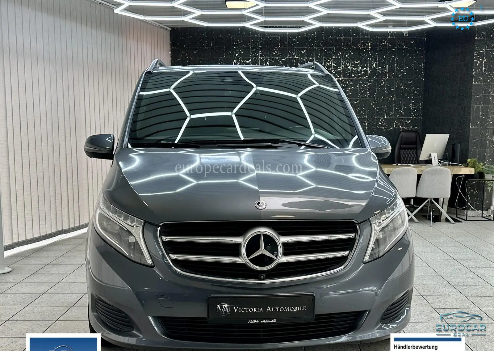Mercedes-Benz V 220