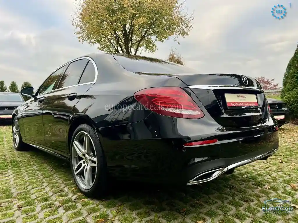 Mercedes-Benz E 220