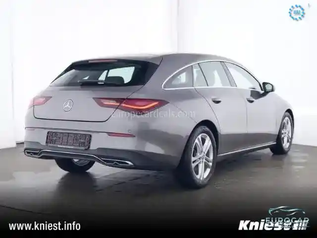 Mercedes-Benz CLA 180 Shooting Brake