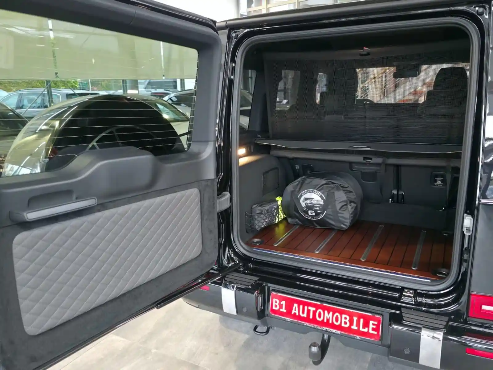 Mercedes-Benz G 500