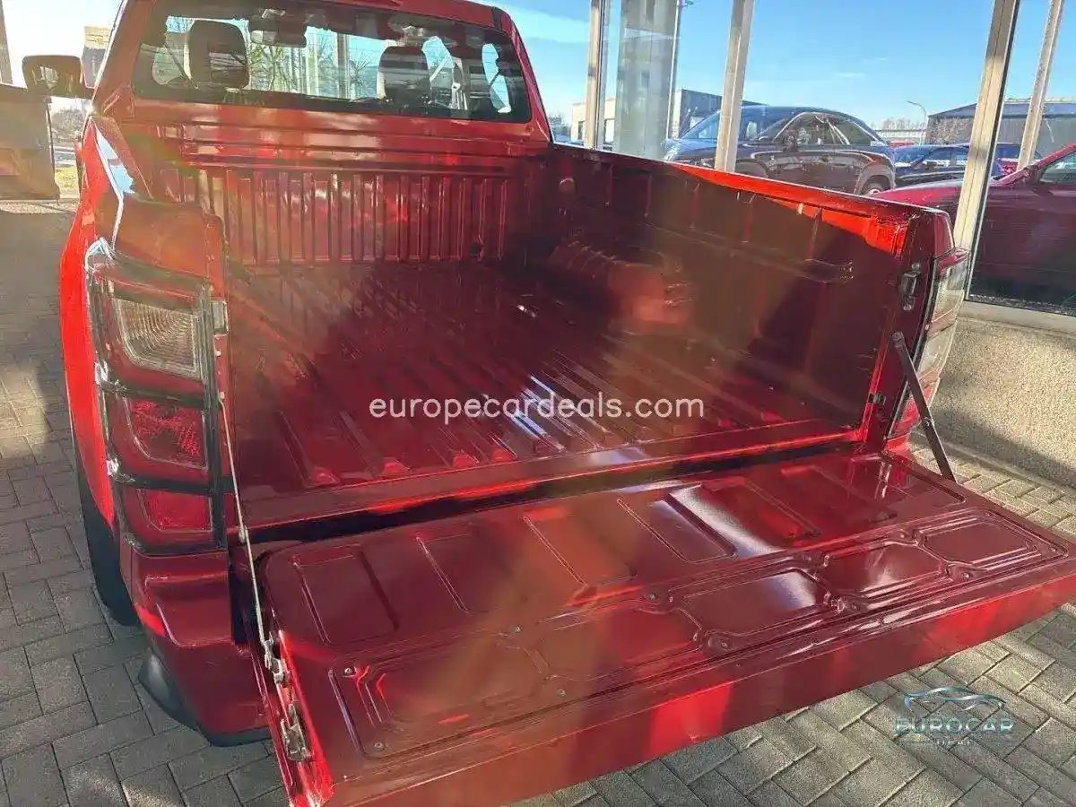 Space Cab 4X4 LSE A/T MODELL 2024