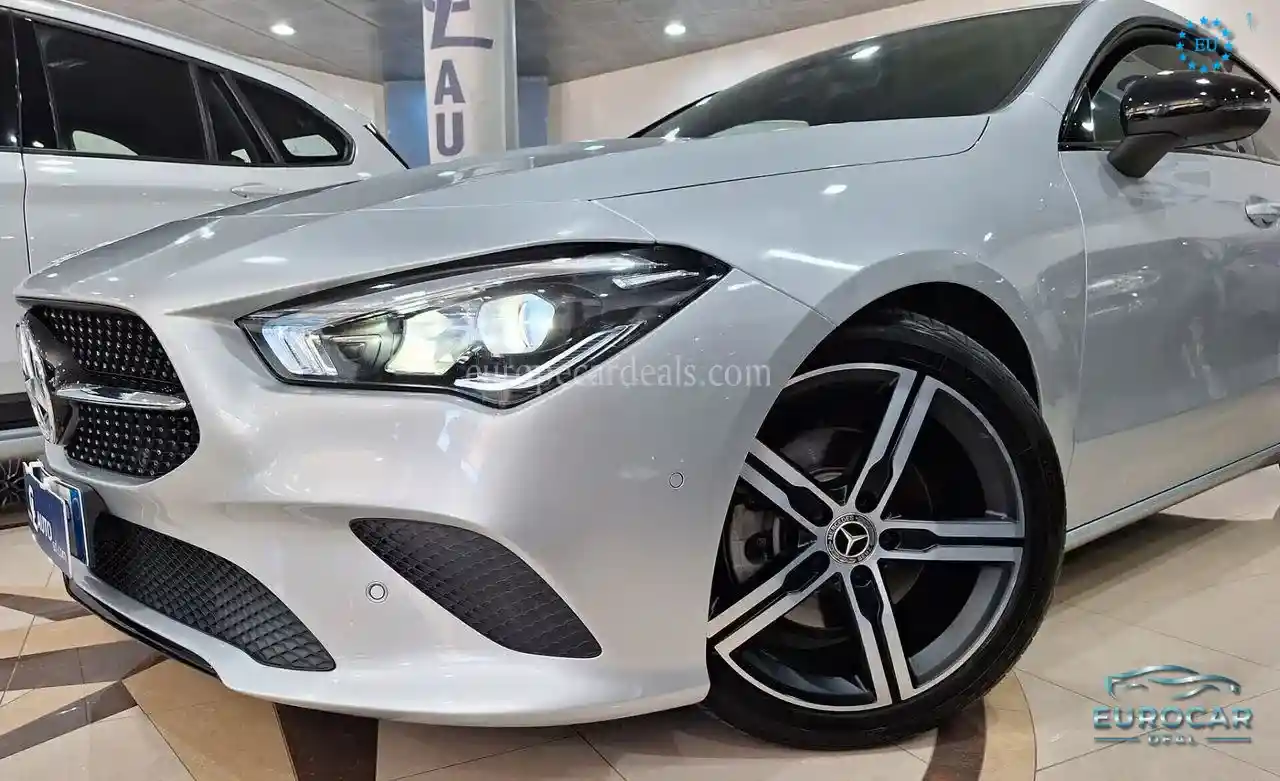 Mercedes-Benz CLA 200