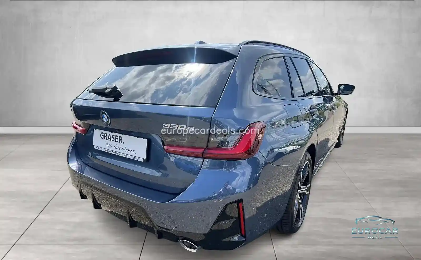BMW 330