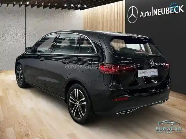 Mercedes-Benz B 250