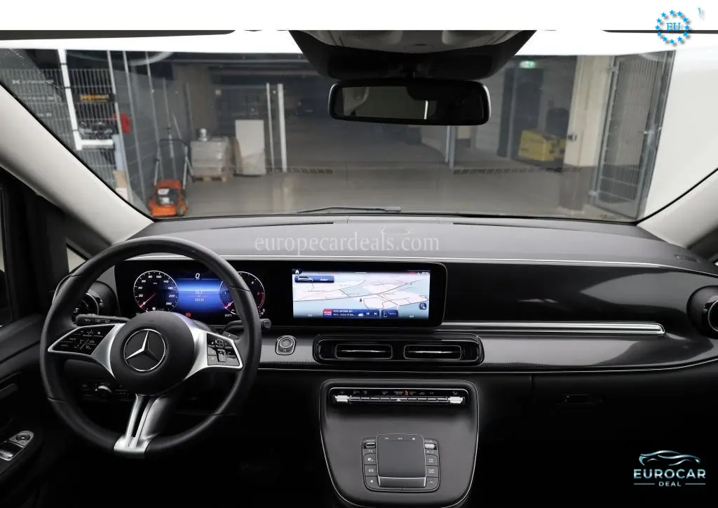 Mercedes-Benz V 220