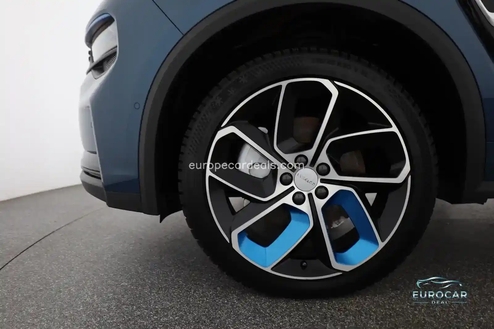 Lynk&Co 01