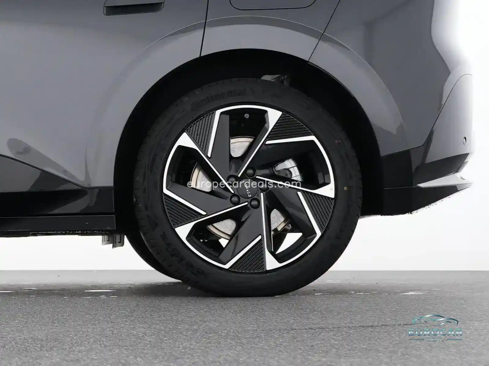 Lynk&Co 02