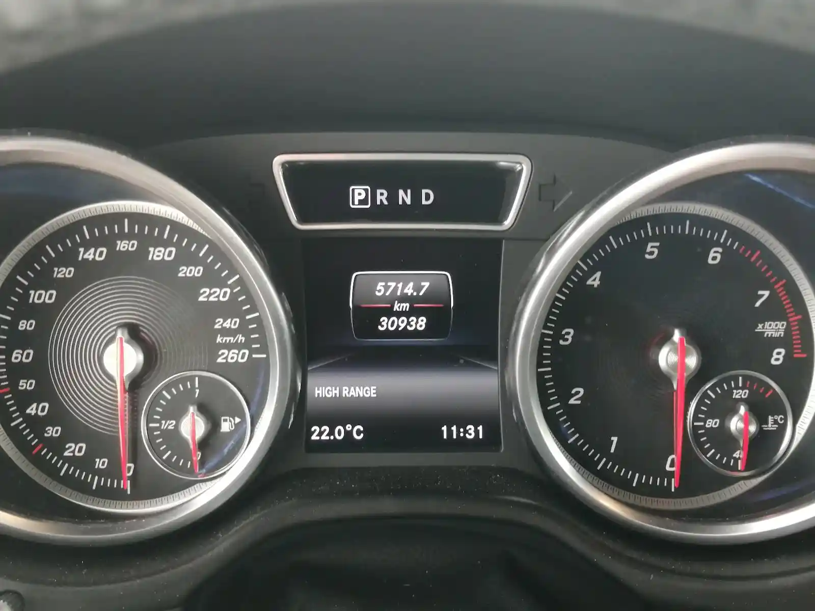 Mercedes-Benz G 500
