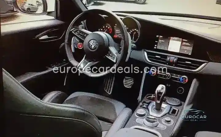 Alfa Romeo Giulia