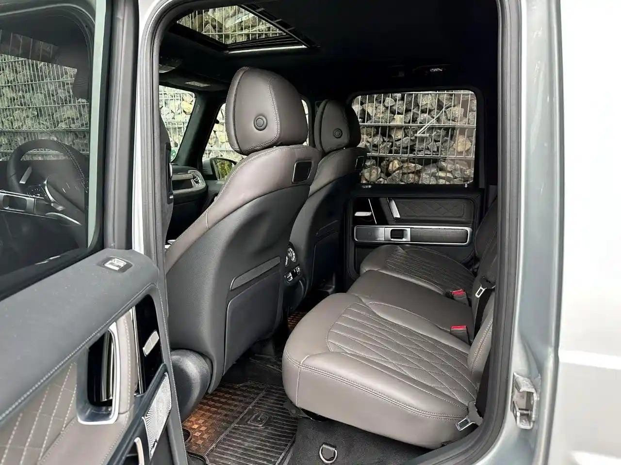 Mercedes-Benz G 500