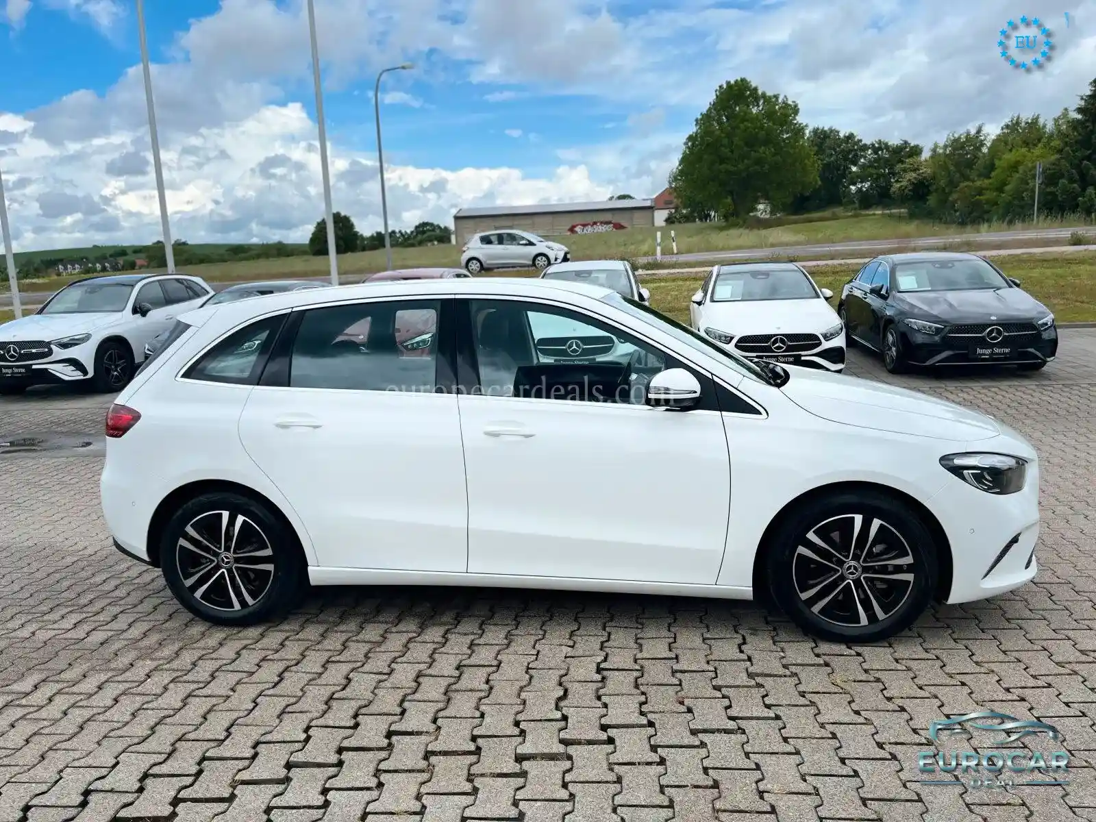 Mercedes-Benz B 180