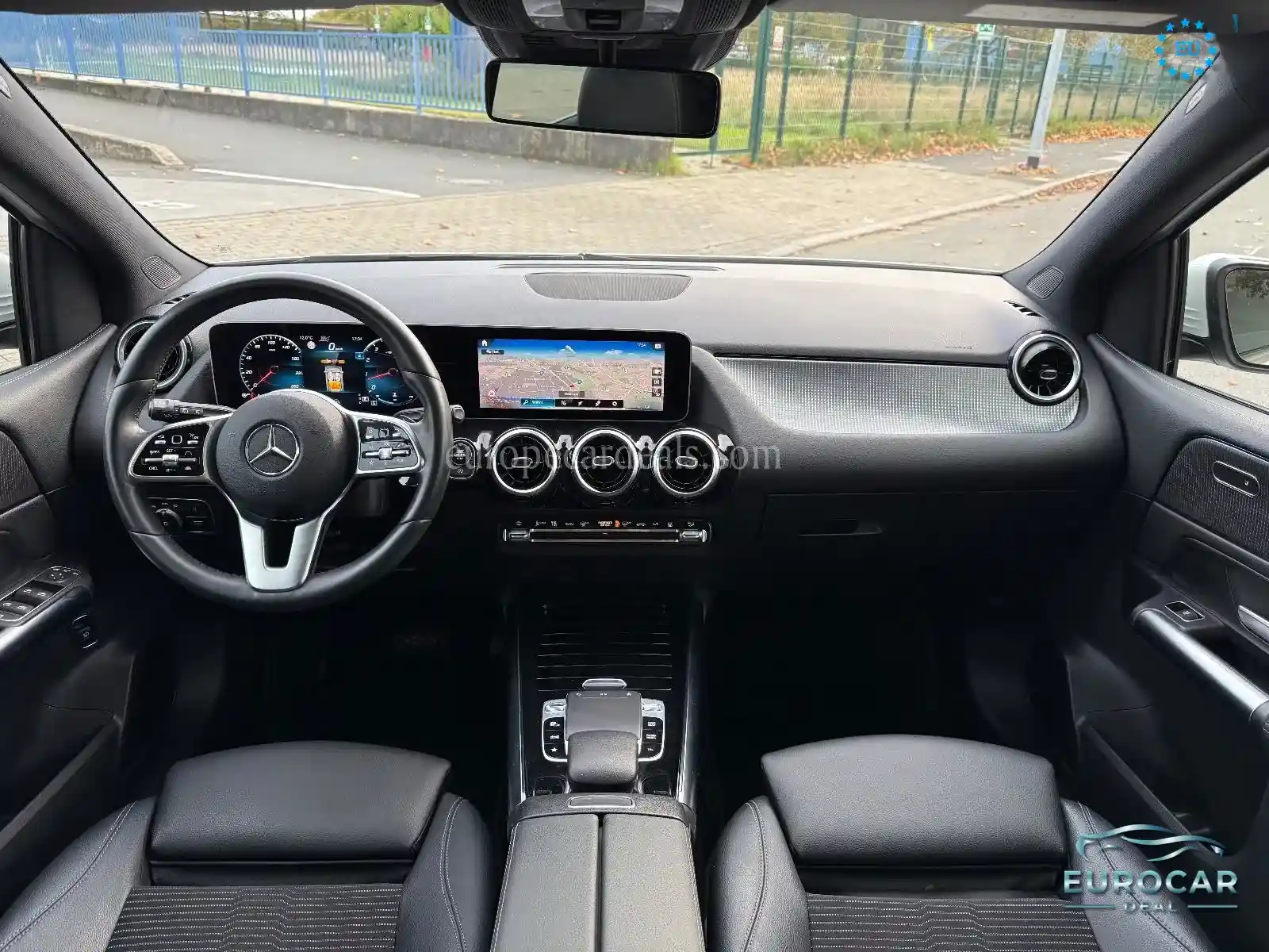 Mercedes-Benz B 220