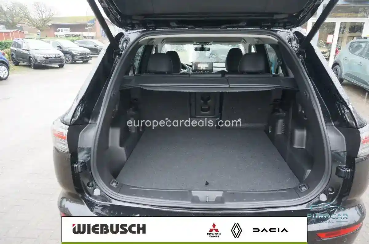 Mitsubishi Plug-in Hybrid Outlander