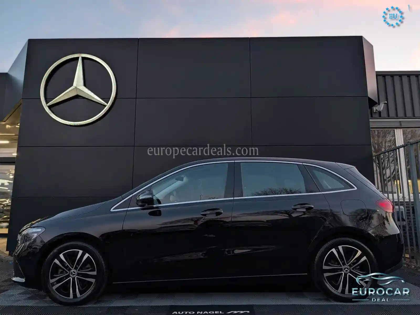 Mercedes-Benz B 180