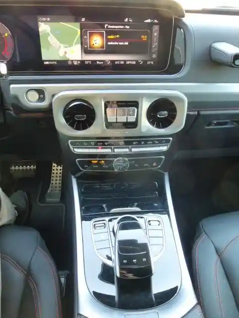 Mercedes-Benz G 500