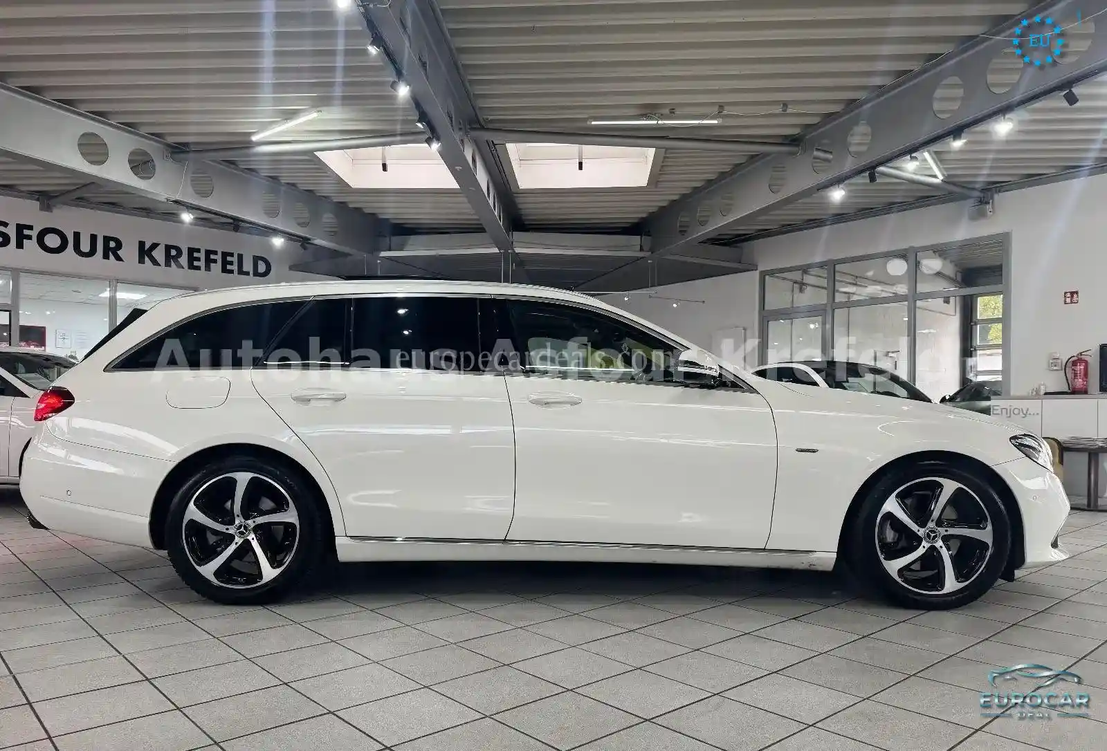 Mercedes-Benz E 300