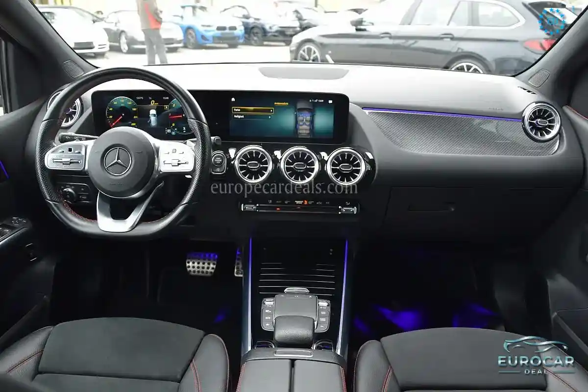 Mercedes-Benz B 180