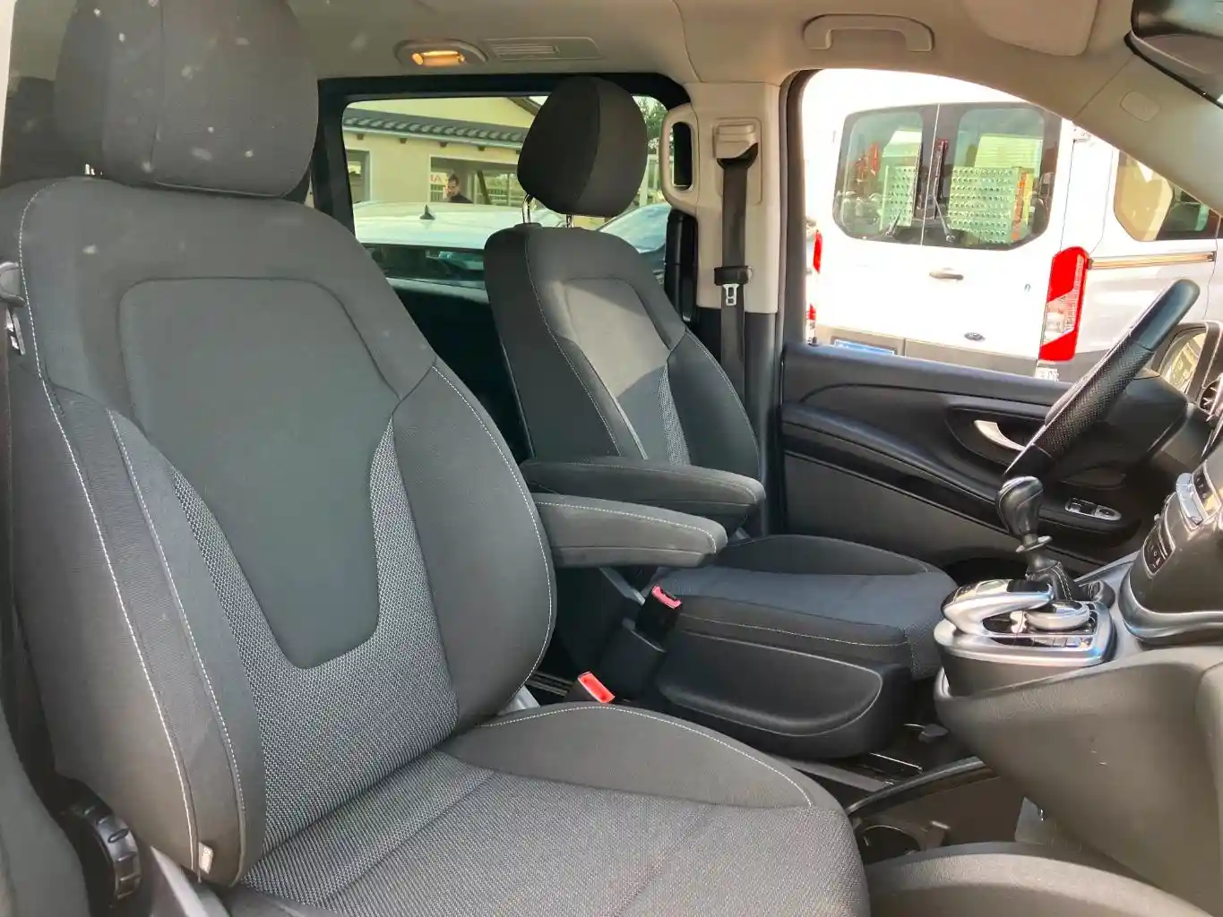 Mercedes-Benz V 200