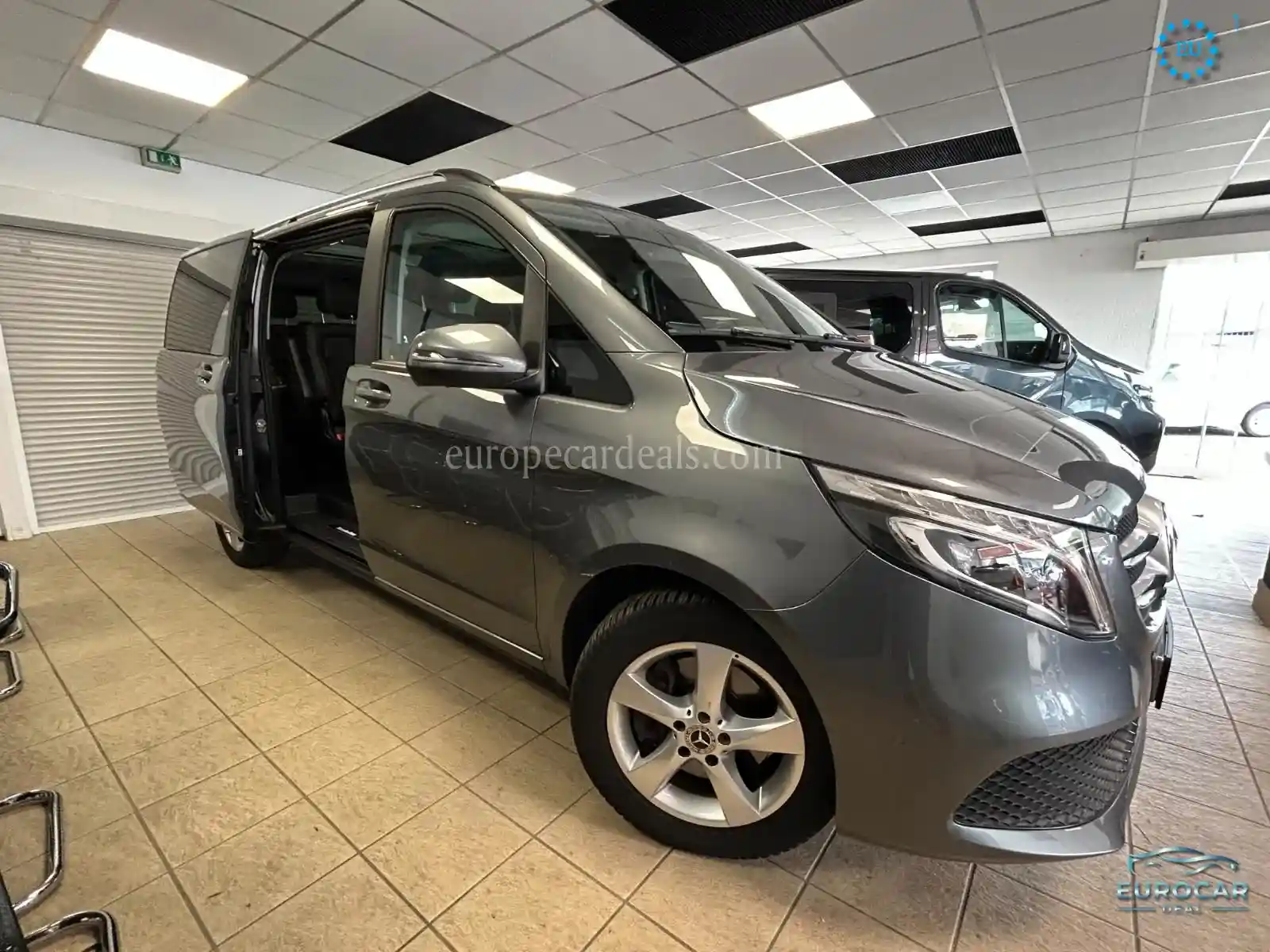 Mercedes-Benz V 250