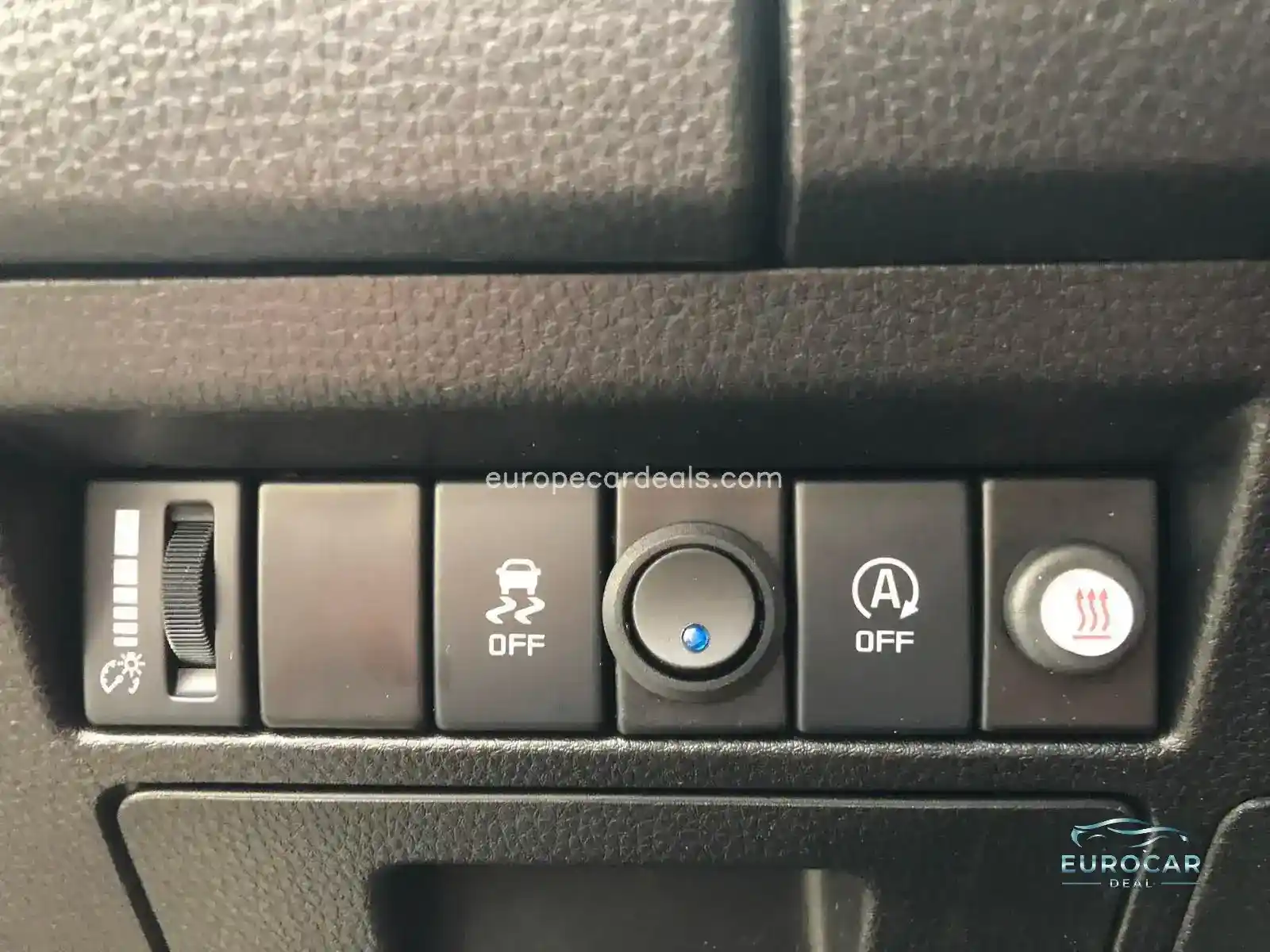 Double Cab V-Cross AT ” BAD-MAX “