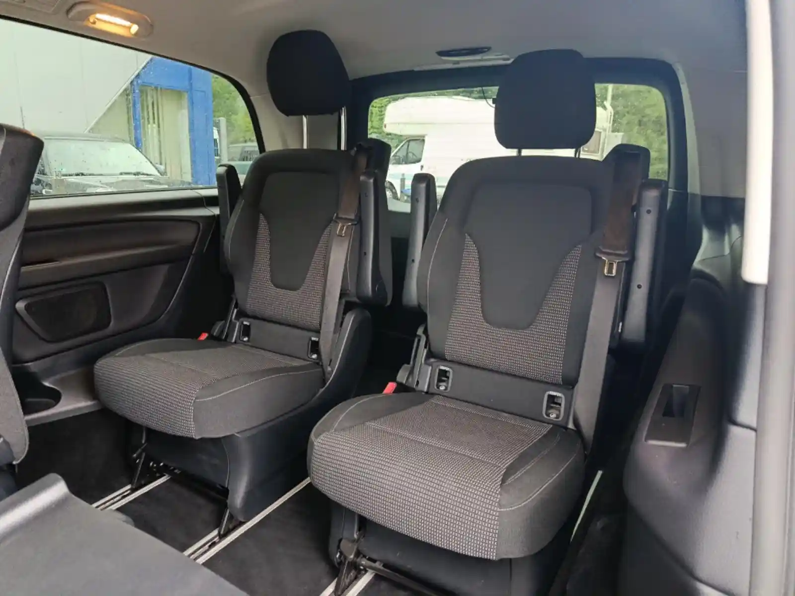 Mercedes-Benz V 200