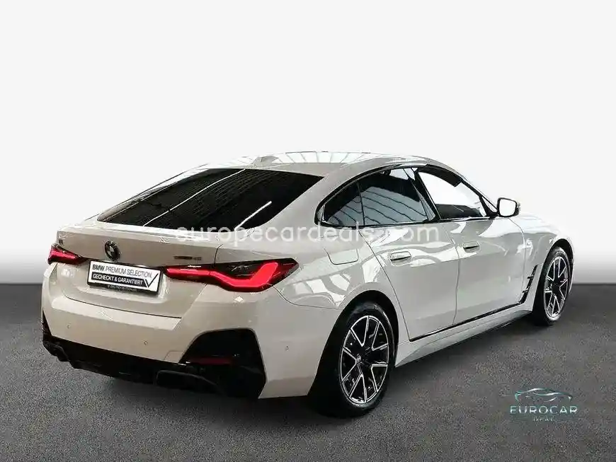 BMW i4