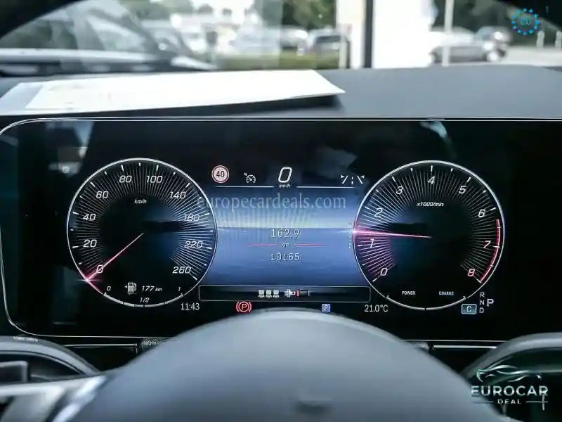 Mercedes-Benz B 180